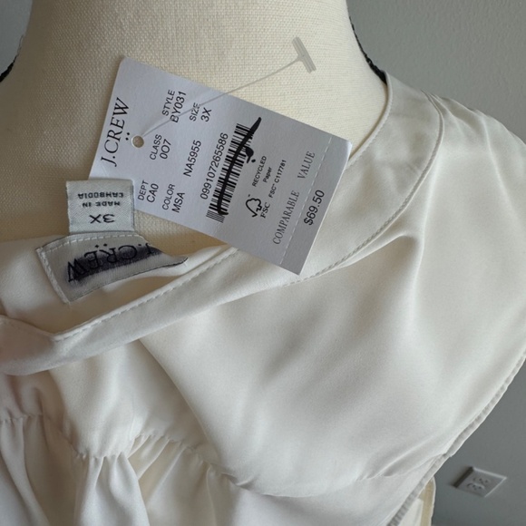 NWT J Crew Factory Ivory Sleeveless V-neck popover top SZ various - Picture 4 of 8